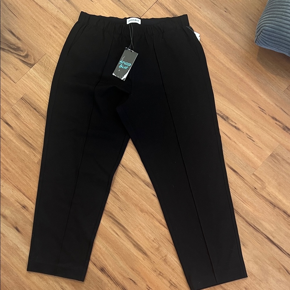 Studio Blue Sadie High Rise Ankle Pant
